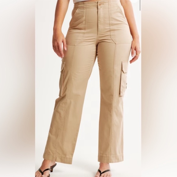 NWT Abercrombie & Fitch Curve Love Relaxed Fit Cargo Pants Tan - Picture 4 of 13